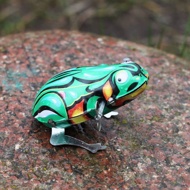 Tribal Trade GmbH - Wholesale Classic Toy - Kids - Tin toy frog with wiggly eyes small tin frog5