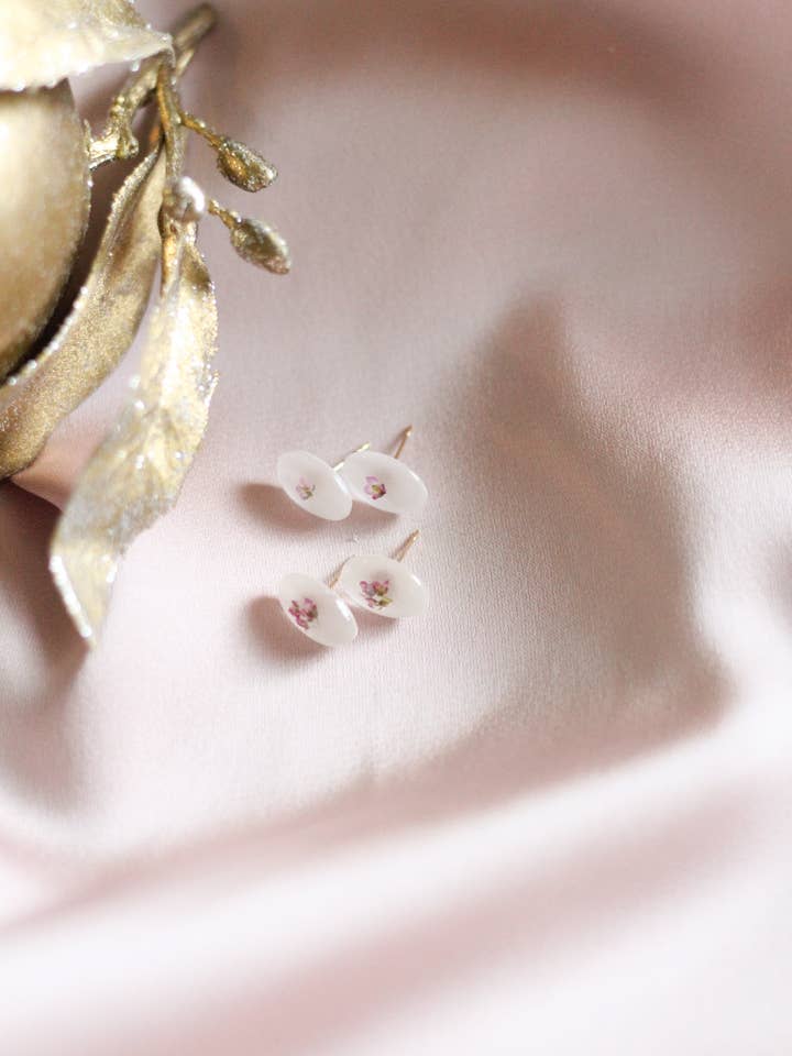 Alyssum oval studs for wholesale by Chantelle Nicole Jewelry