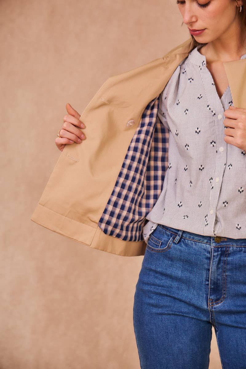 Calie Paris – Großhandel Jacke – Damen – VIOLETTE Trench – Moderne Eleganz in Baumwolle2