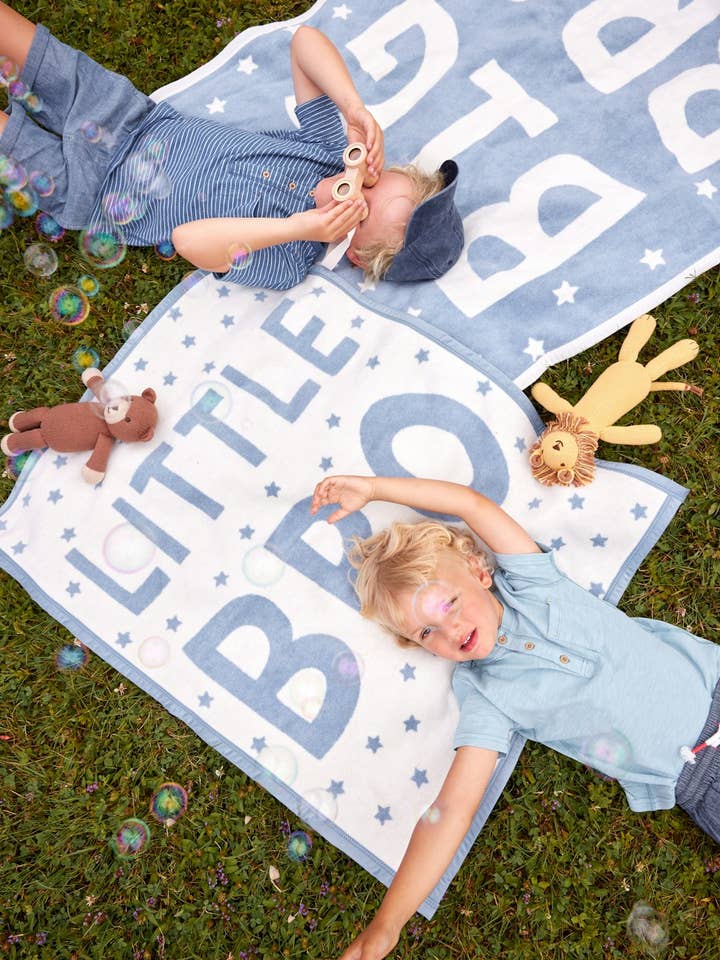 ChappyWrap - Wholesale Bedding Blanket - Kids & Baby - Big Bro Midi Blanket5