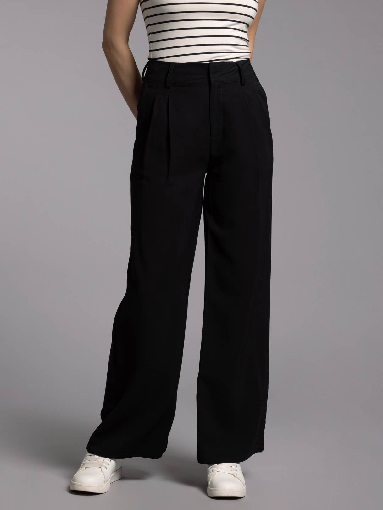 Weekend Los Angeles – wholesale Pants – Women's – Tailored Wide Leg Pants - LACY PANTS4