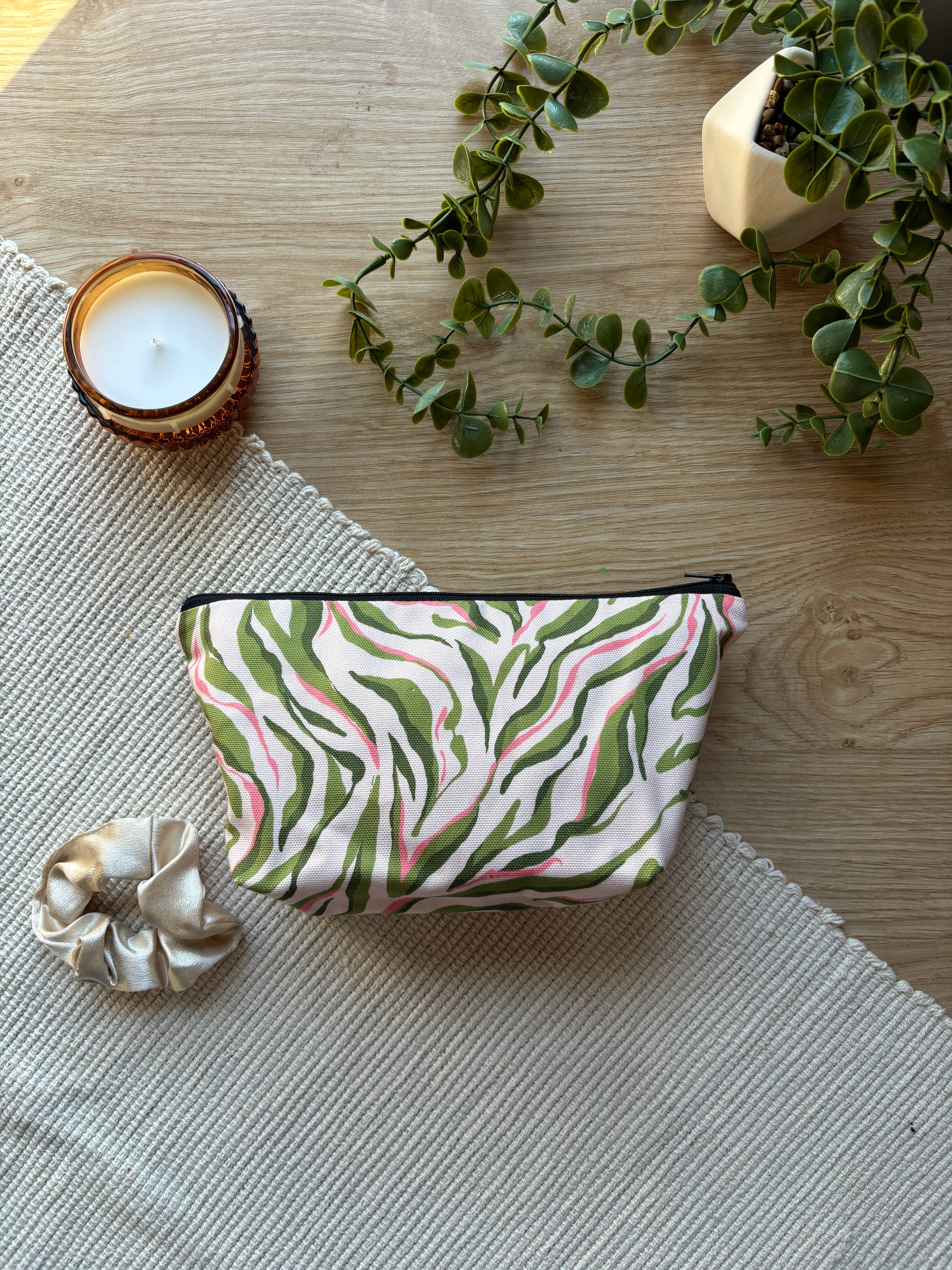 Elizabeth Rachael - Wholesale Makeup/Cosmetic Bag - Zebra Print Make up/ Cosmetic Bag, Made in UK1