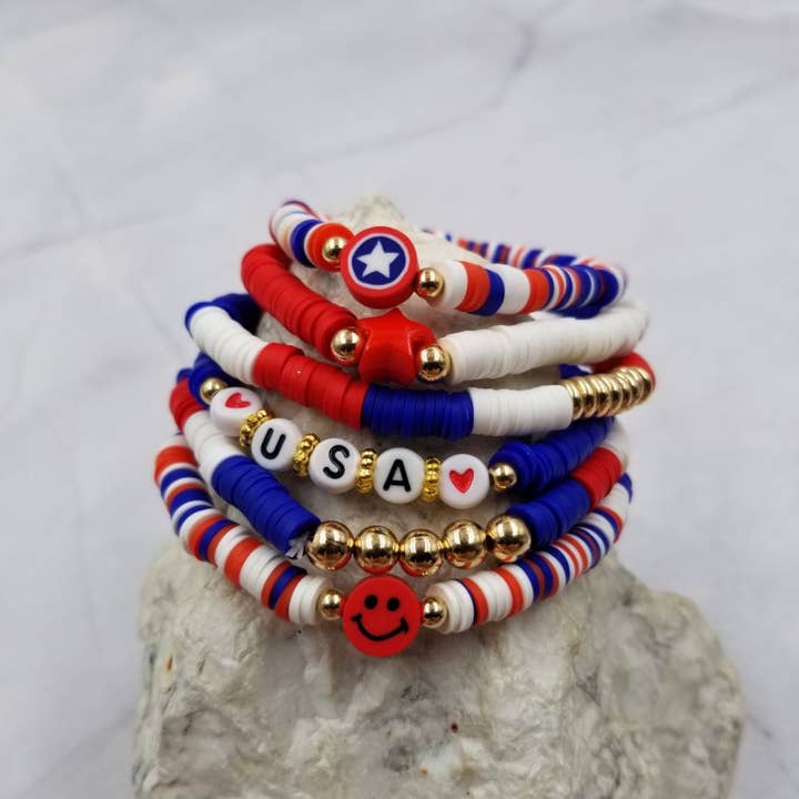 Patriotic USA Smiley Heishi Beaded Bracelet for wholesale by The Pretty Jewellery