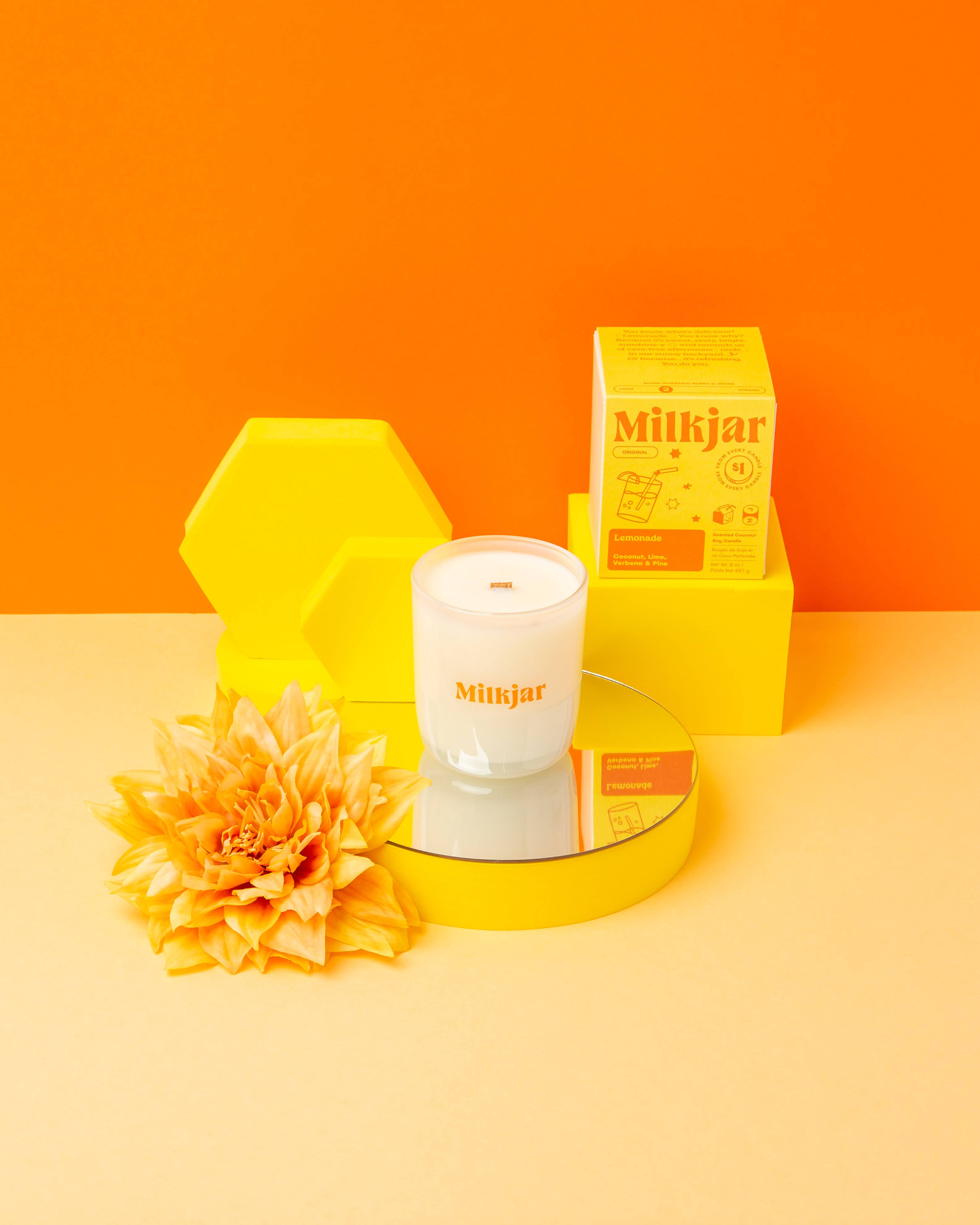 Milk Jar Candle Co. - Vente Bougie en bocal - Limonade - Bougie de soja de 8 oz à la noix de coco, au citron vert et au pin5