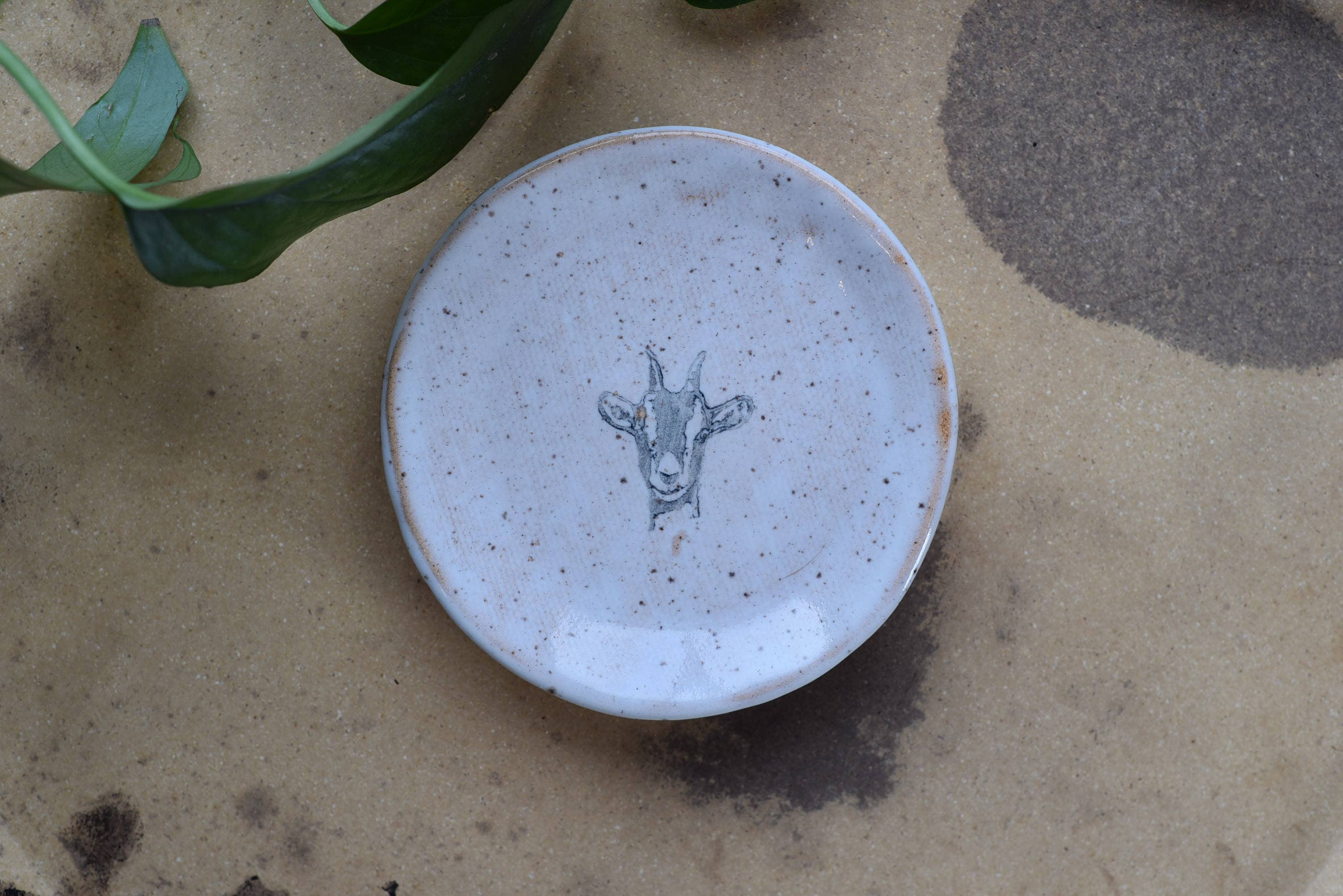 Mud & Maker - Wholesale Jewelry Dish - Mini Plate - Goat