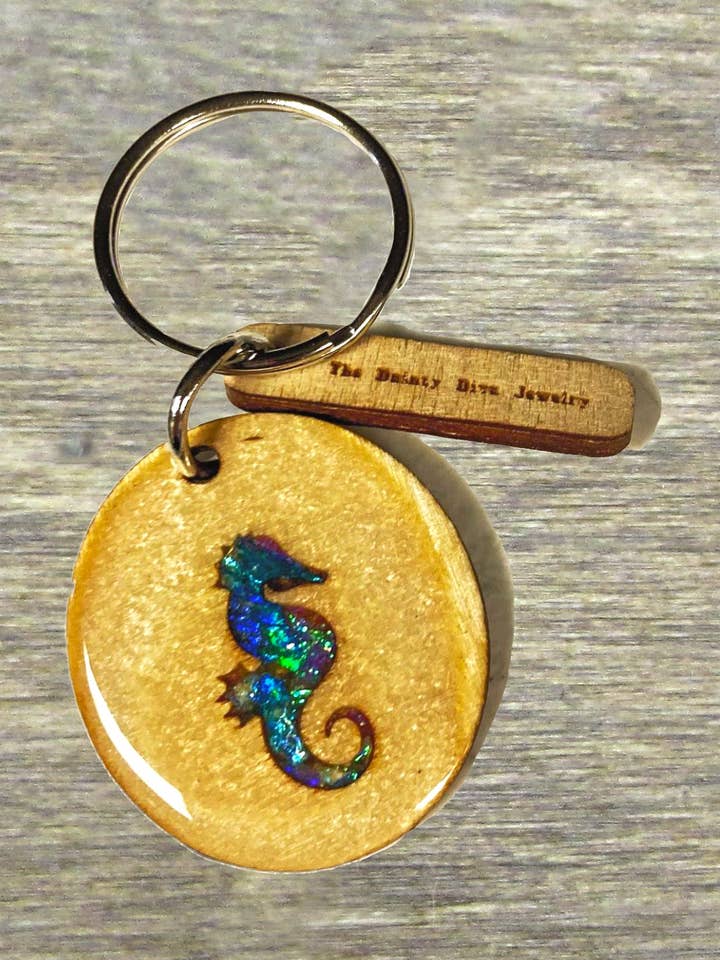 Mehrfarbiger Seepferdchen-Schlüsselbund für den Großhandel von The Dainty Diva Jewelry