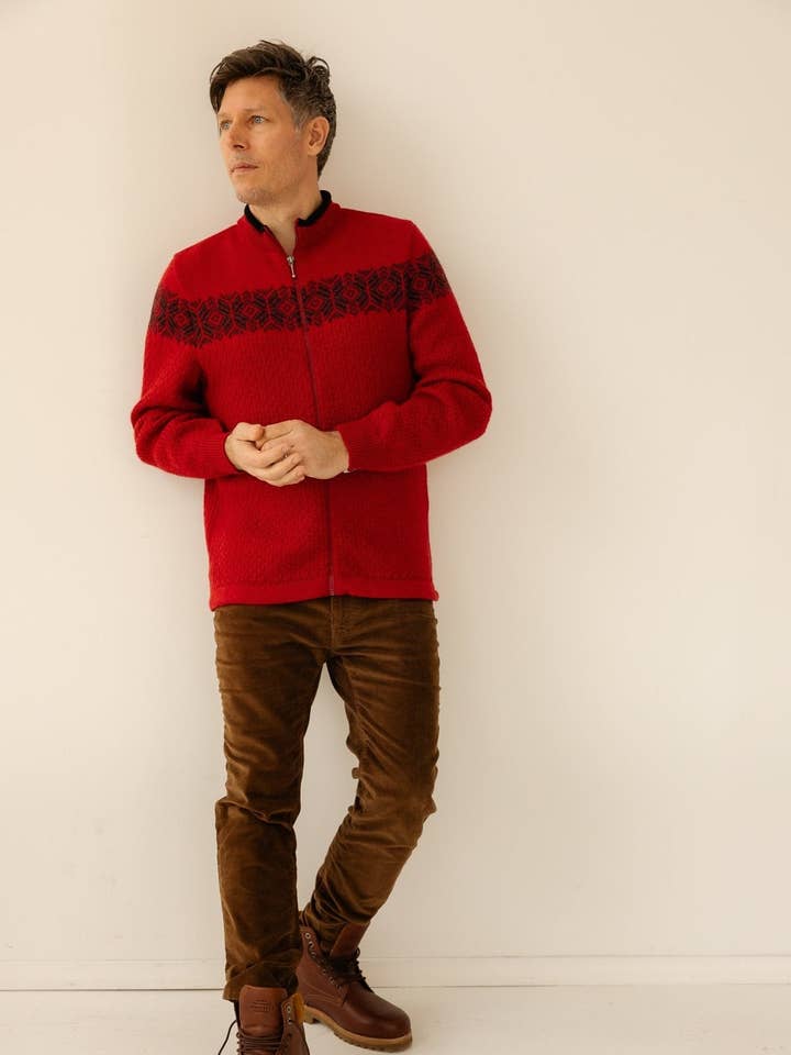 Alvøen Mäns Cardigan för wholesale av Susan Fosse AS