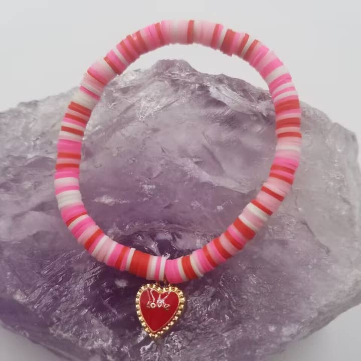 Pulsera Heishi Love with Hearts para venta al por mayor de magnolia jewelry