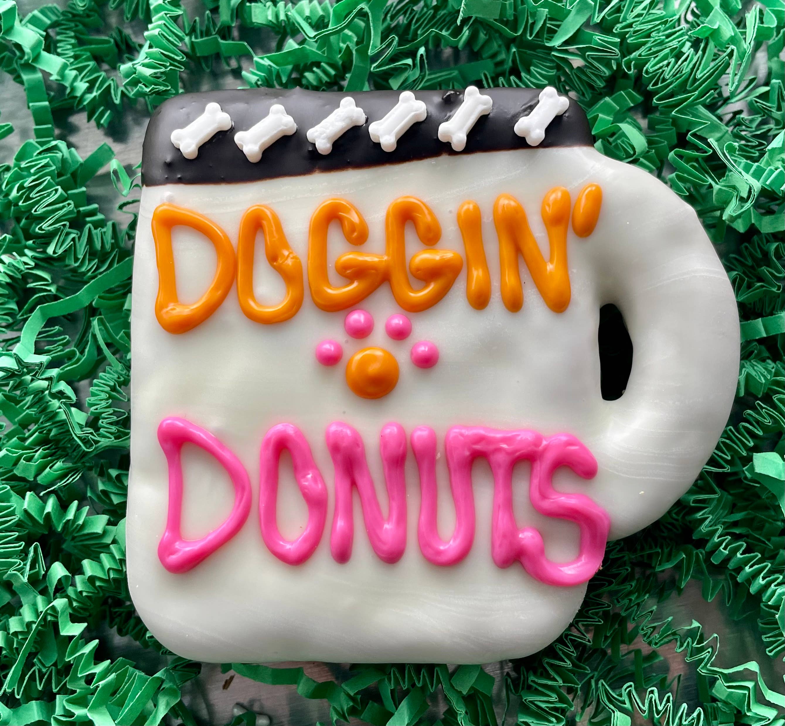 YumYum4DOGS - Wholesale Pet Treats - Dog - DOGGIN’ DONUTS coffee dog treats2