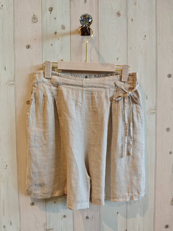Linen & More - Wholesale Shorts - Women's - REF 17763 SHORTS WITH LINEN TIE 100%
