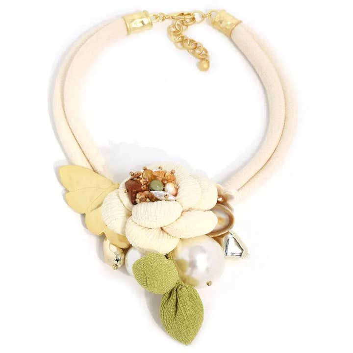 DUA MENKA - Wholesale Bib Necklace - The Eden Whisper Necklace5