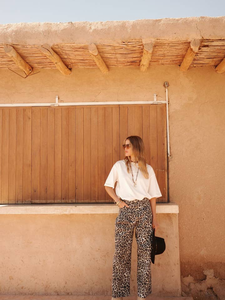 Jean Louis pour la vente par PURPLE QUEEN