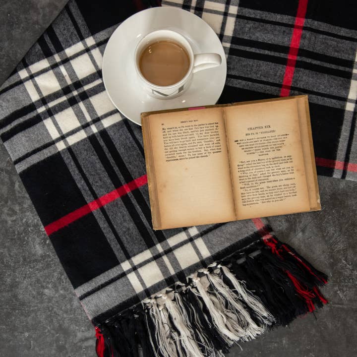 Ragon House - Wholesale Throw Blanket - BLACK TARTAN THROW BLANKET