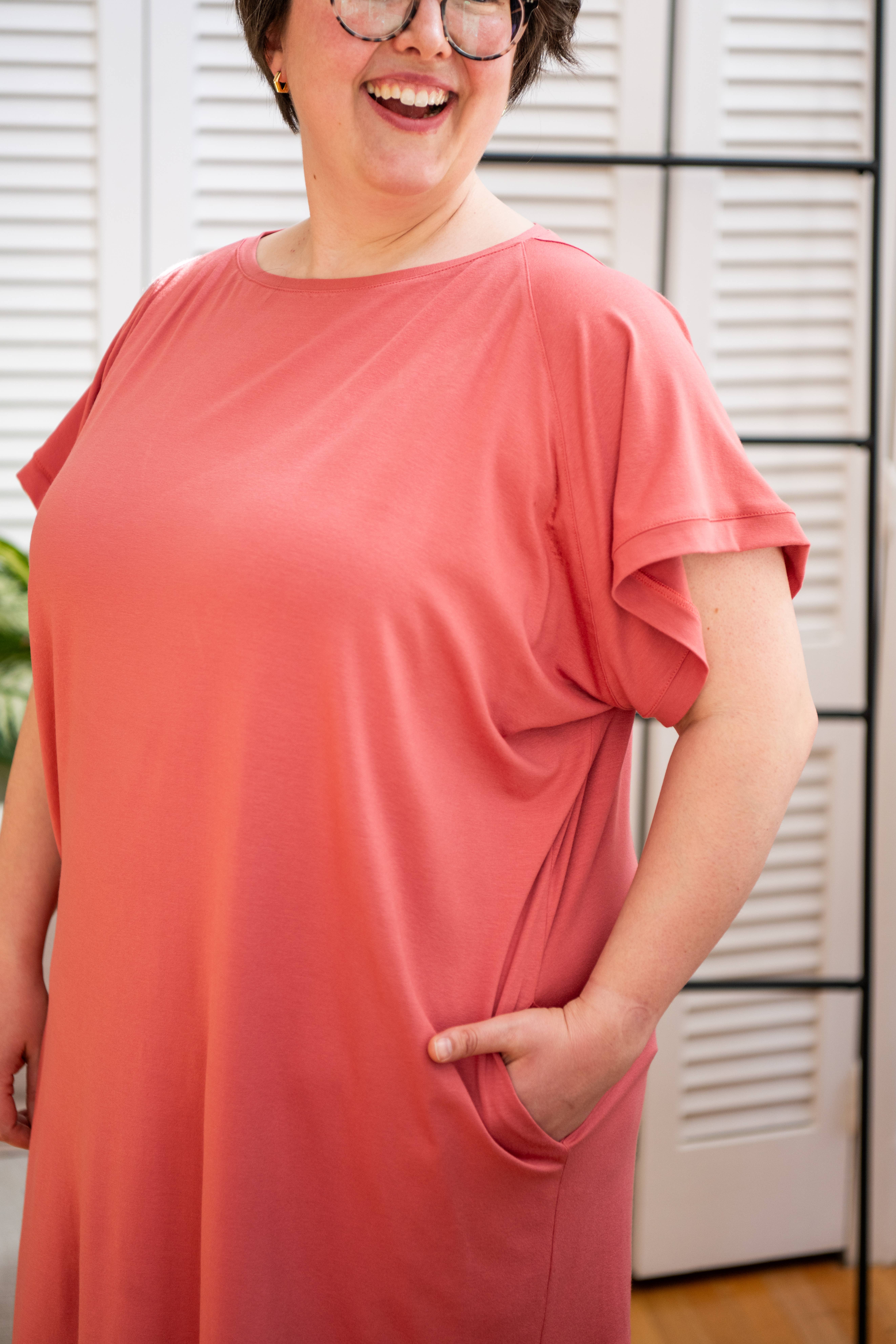 Knieriem Designs - Wholesale Dress - Women's - Short Sleeve Coral Knit Dress w/Pockets in Rayon Lycra1