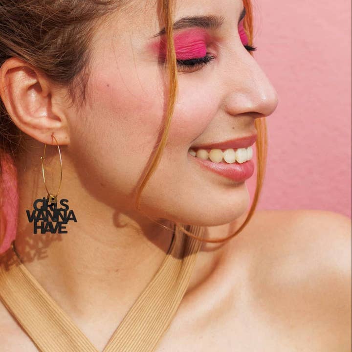 Mädchen wollen Spaß haben – Unpaarige Ohrringe für den Großhandel von Matcha Paris