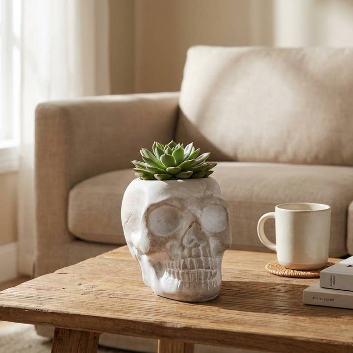 Flora Bunda Inc - Wholesale Plant Pot - Mini Skull Planter2