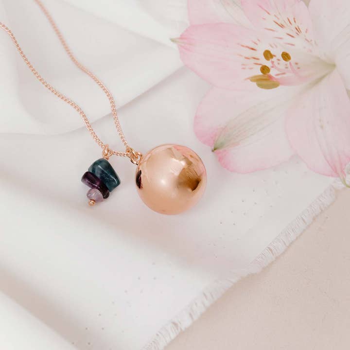 Atelier Aismée – wholesale Hänge-/berlockhalsband – Rosa fluor graviditetsboll1