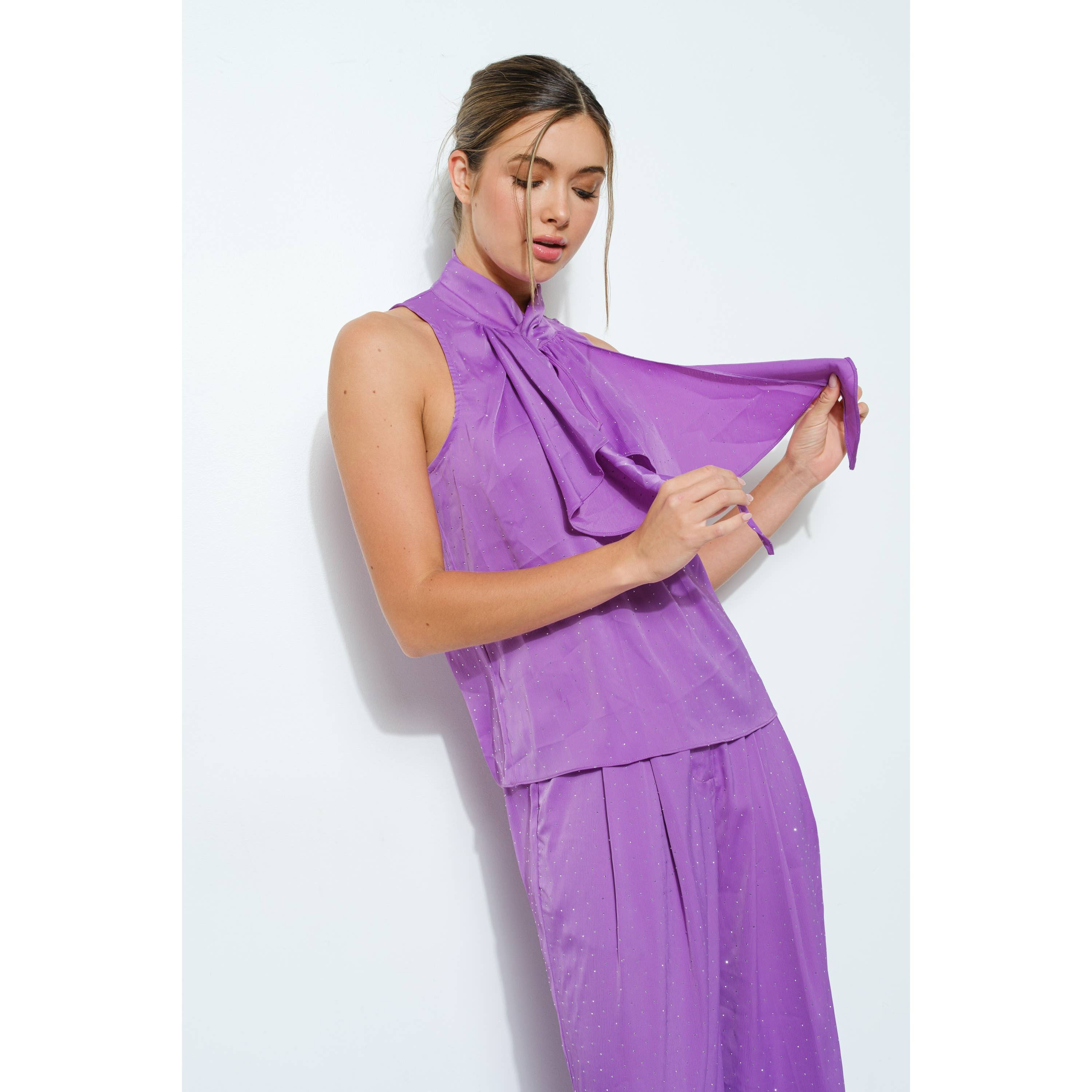 INA – Engroshandel Bluse - Dame – Rhinestone udsmykket top med flæsedetaljer foran2