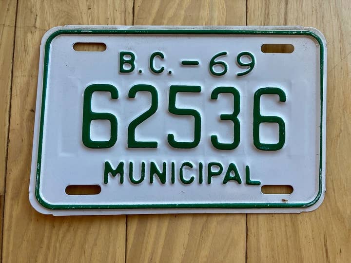 1969 Placa Municipal da Colúmbia Britânica por atacado de RusticPlates