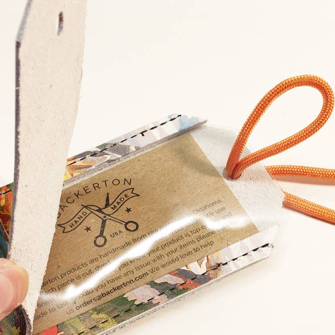 backerton - Wholesale Luggage Tag - Painted Mountains - Leather Luggage Tag4