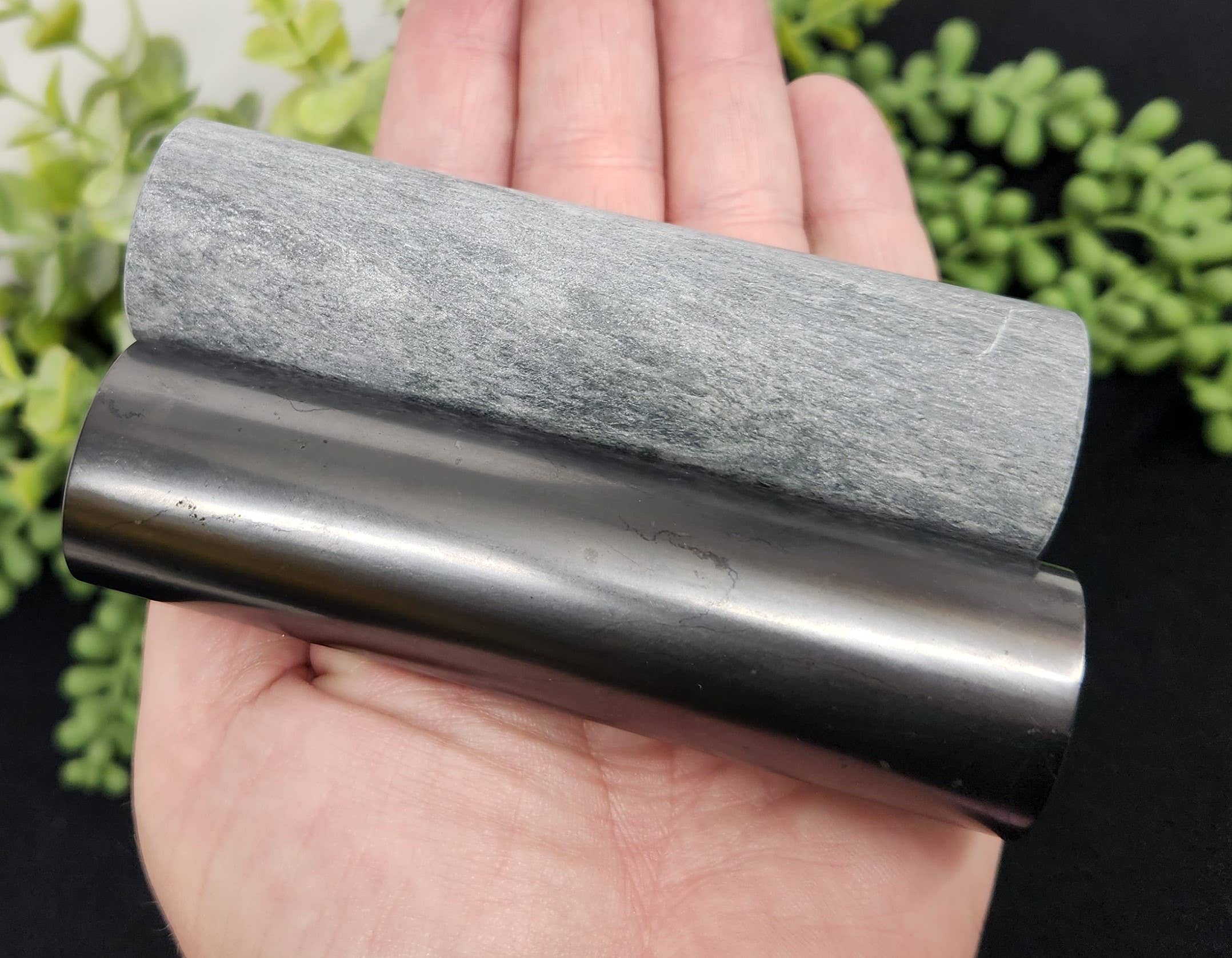 Meraki Gemstones - Wholesale Spiritual Stone/Crystal - Shungite & Steatite Harmonizer Rods-EMF Protection (10x3cm)5