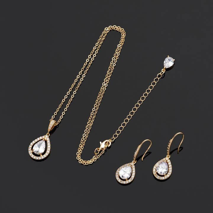 Goldenes Tropfen-Set mit Zirkonia-Halskette und Ohrringen für den Großhandel von Cool Crystals