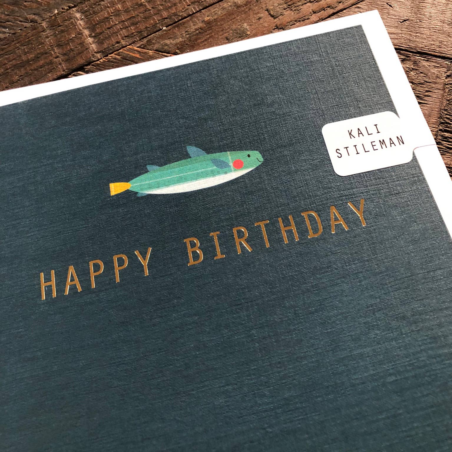 Kali Stileman Publishing - Vente Cartes d'anniversaire - Carte d'anniversaire en forme de poisson doré AH012