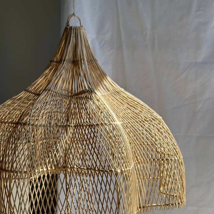 Office Objets - Wholesale Chandelier/Hanging Light - Pendant light, flower-shaped rattan fixture, tulip, corolla H:80cm D80cm4