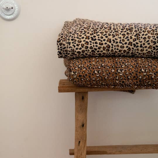 Love Explorers - Wholesale Throw Blanket - Leopard brown/flowers cover