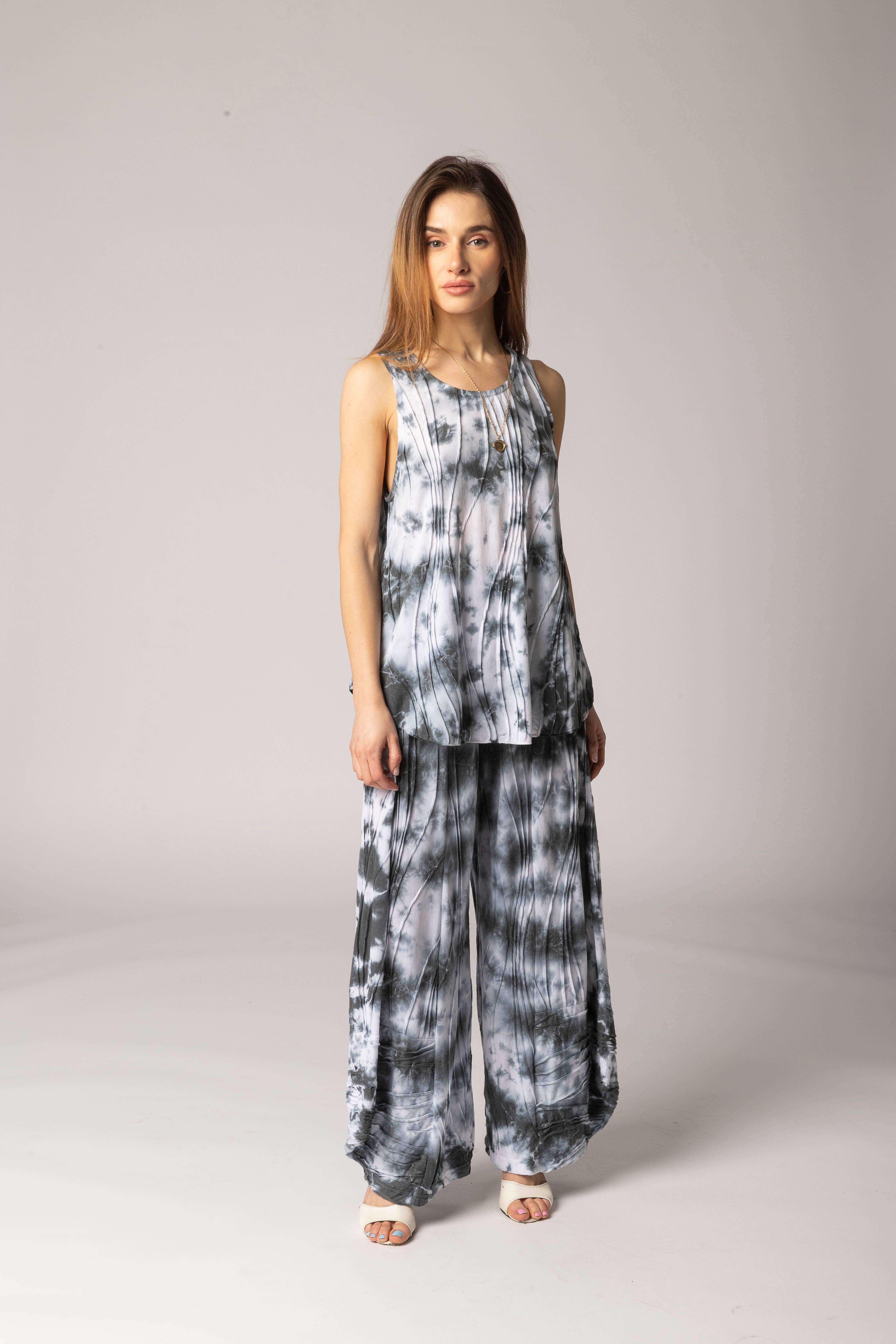 Windhorse Trading Inc – Großhandel Tanktop – Damen – Tie-Dye-Stitch-Behälter. WIN 21050