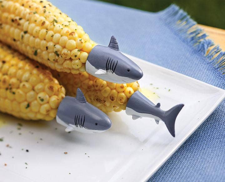 Fox Run Brands - Wholesale Corn Holders/Tools - Outset Shark Corn Holders, Set 8, 1.38" x 5" x 7"1