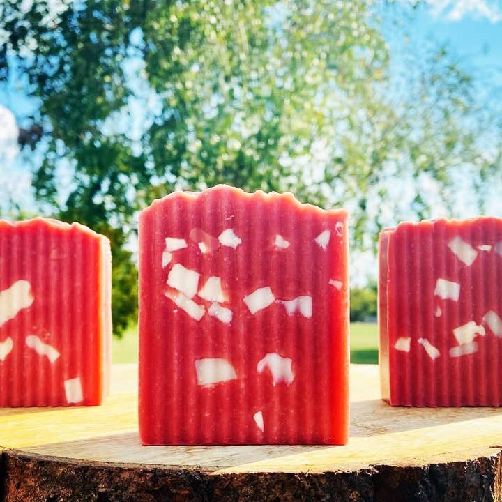 Savon aux amandes cerises pour la vente par Bully Soaps