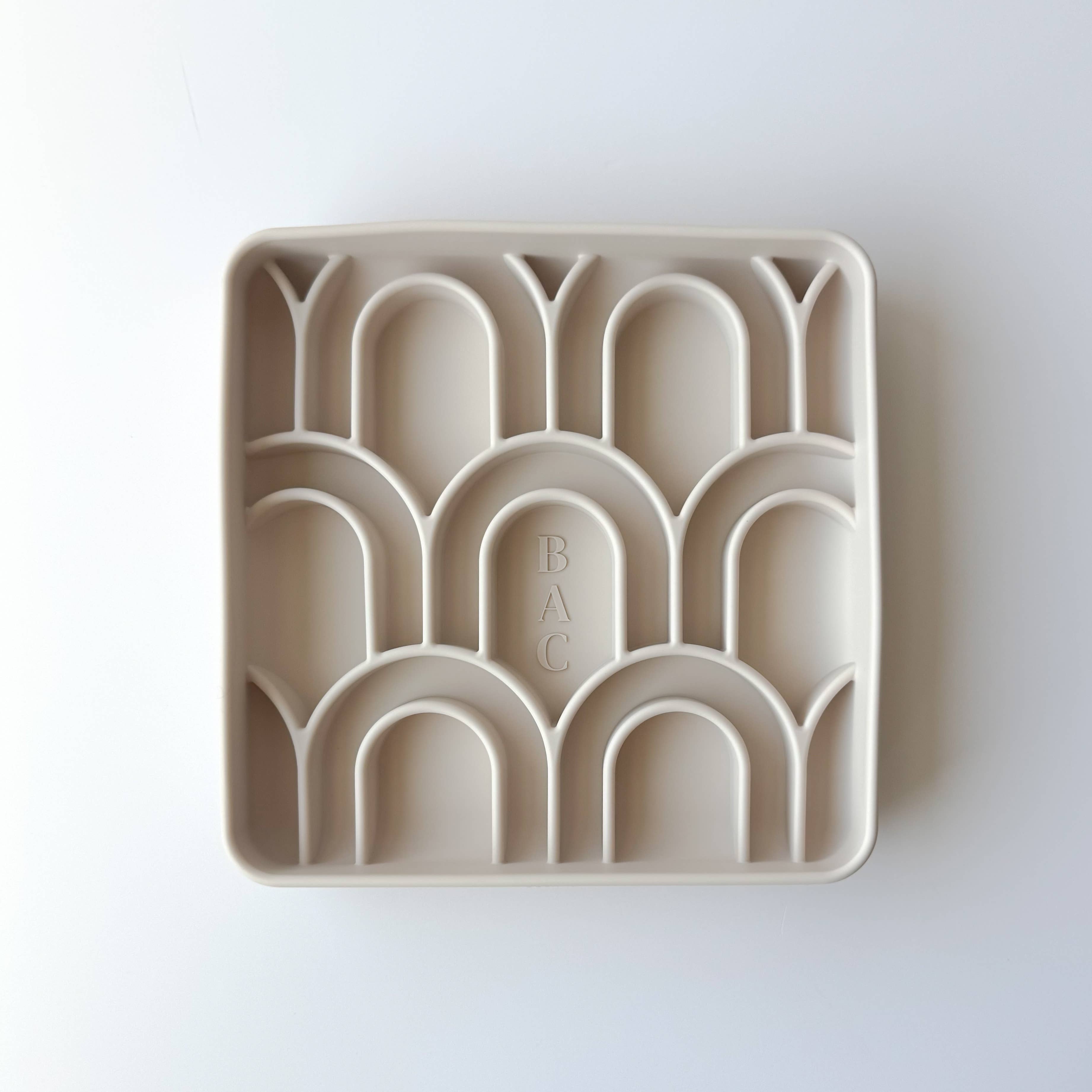 Brewin Aussie Co - Wholesale Pet Bowl - Cat/Dog - Arco Slow Feeder1