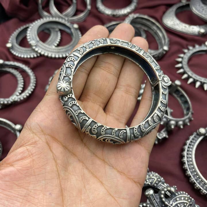 Quirky Fashions - Wholesale Jewellery set - Set Of 6 Oxidised Silver Kada Bangles Ethnic Tribal Vintage1