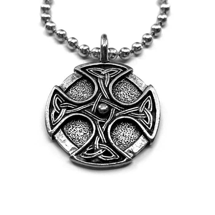 Pendentif Collier Bouclier Argent Trinité Croix Celtique pour la vente par Forgiven Jewelry