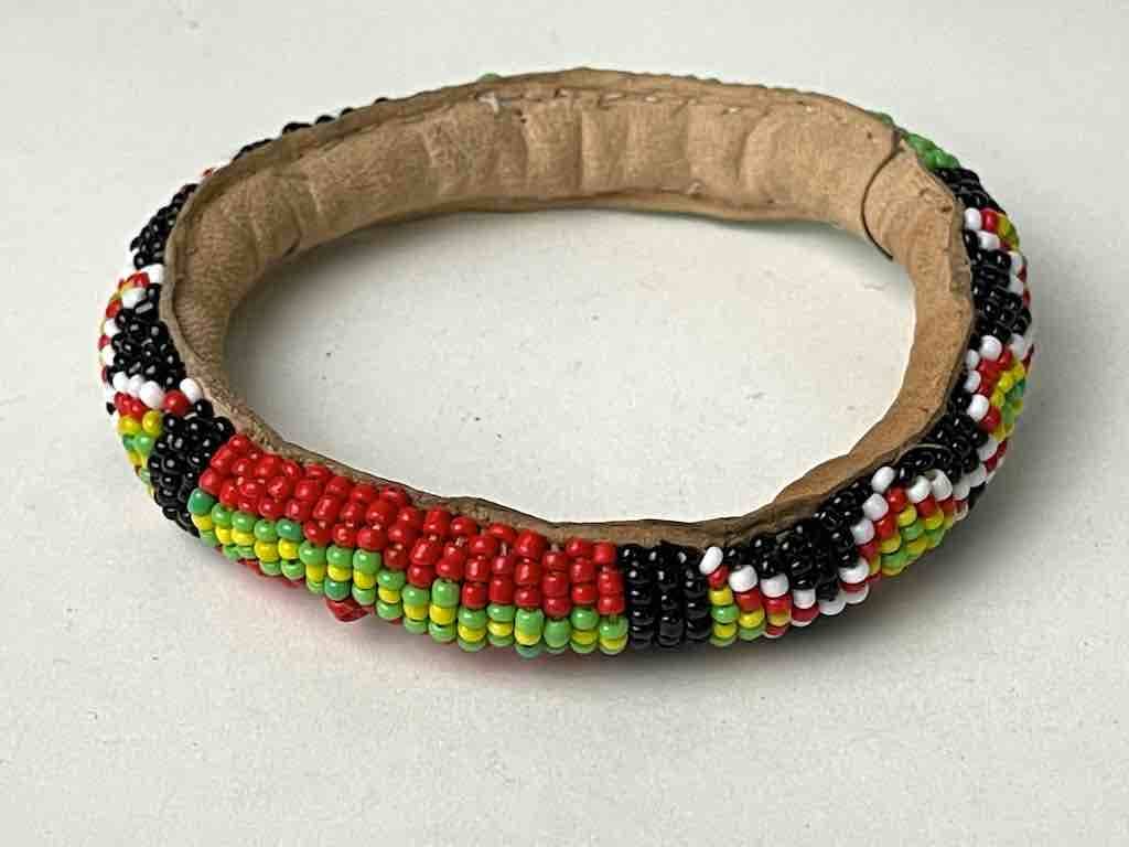 The Niger Bend - Vente Bracelet de perles - Bracelets contemporains en cuir perlé Yoruba1