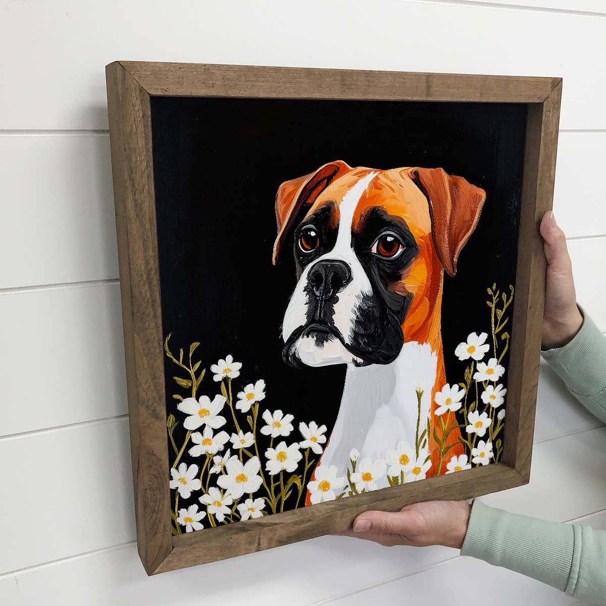 Hangout Home - Vente Enseigne murale - Tableau sur toile Boxer Pupp avec fleurs blanches - Chien et fleur 2