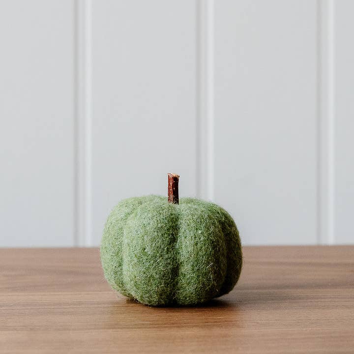 Green Felt Pumpkin for wholesale by We Love Seasons EU