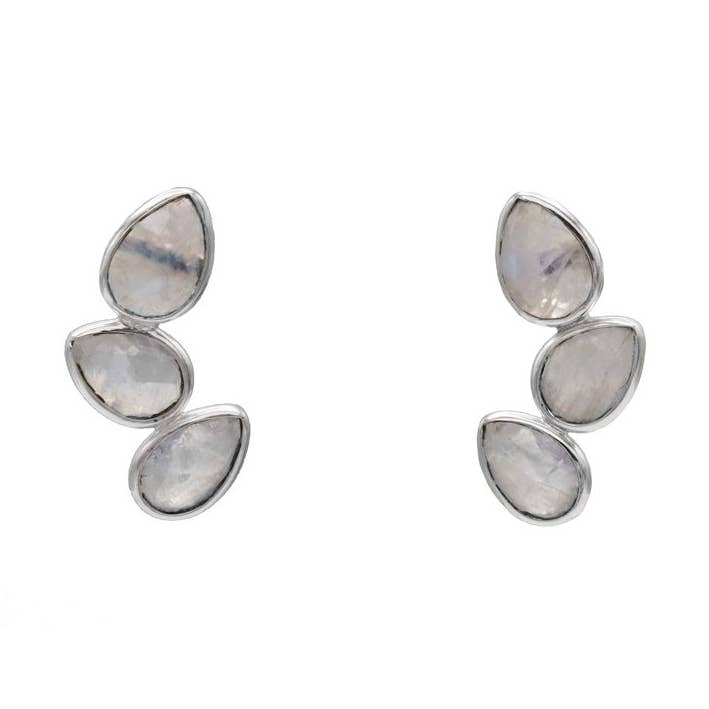 Judit Iconic Ohrringe Silber Mondstein für den Großhandel von ACUS