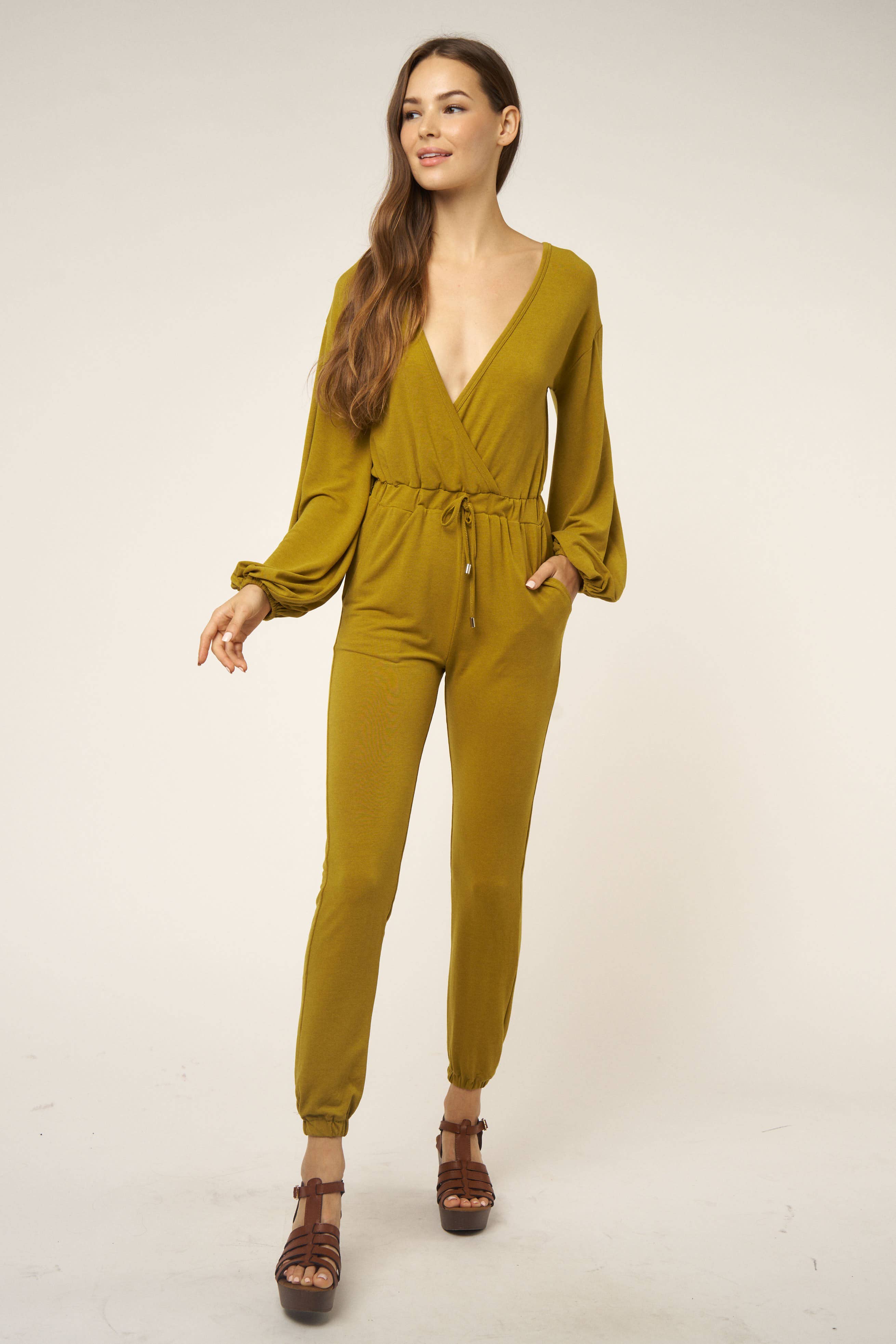 Hers & Mine – wholesale Set med topp och byxa – Dam – LINNE SMOCKED RYNKAD FRÄMRE RÖRET OCH BYXOR SKICKAS15