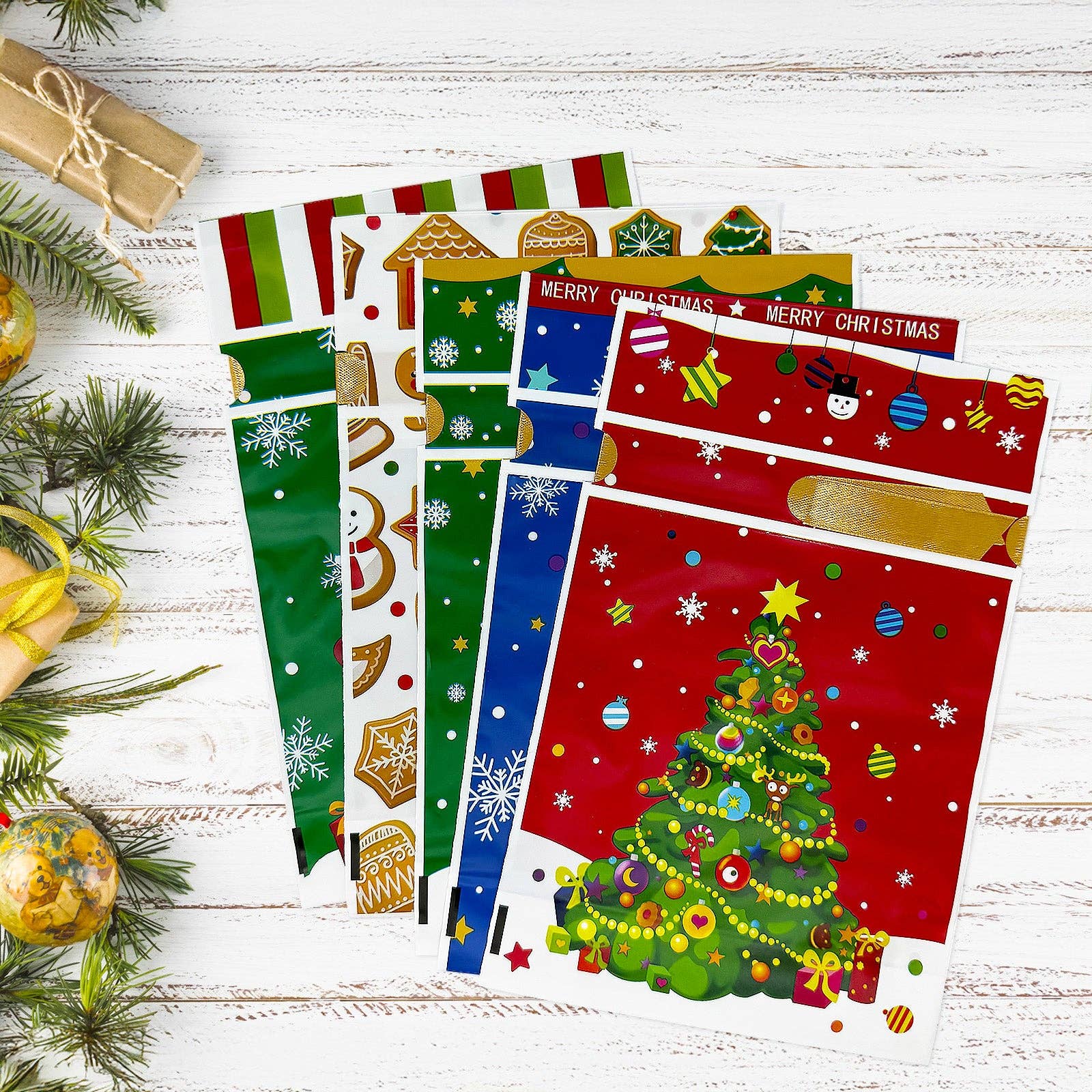 Wrapables.com - Wholesale Gift Bag - Wrapables Christmas Drawstring Treat Bags (50pcs)4