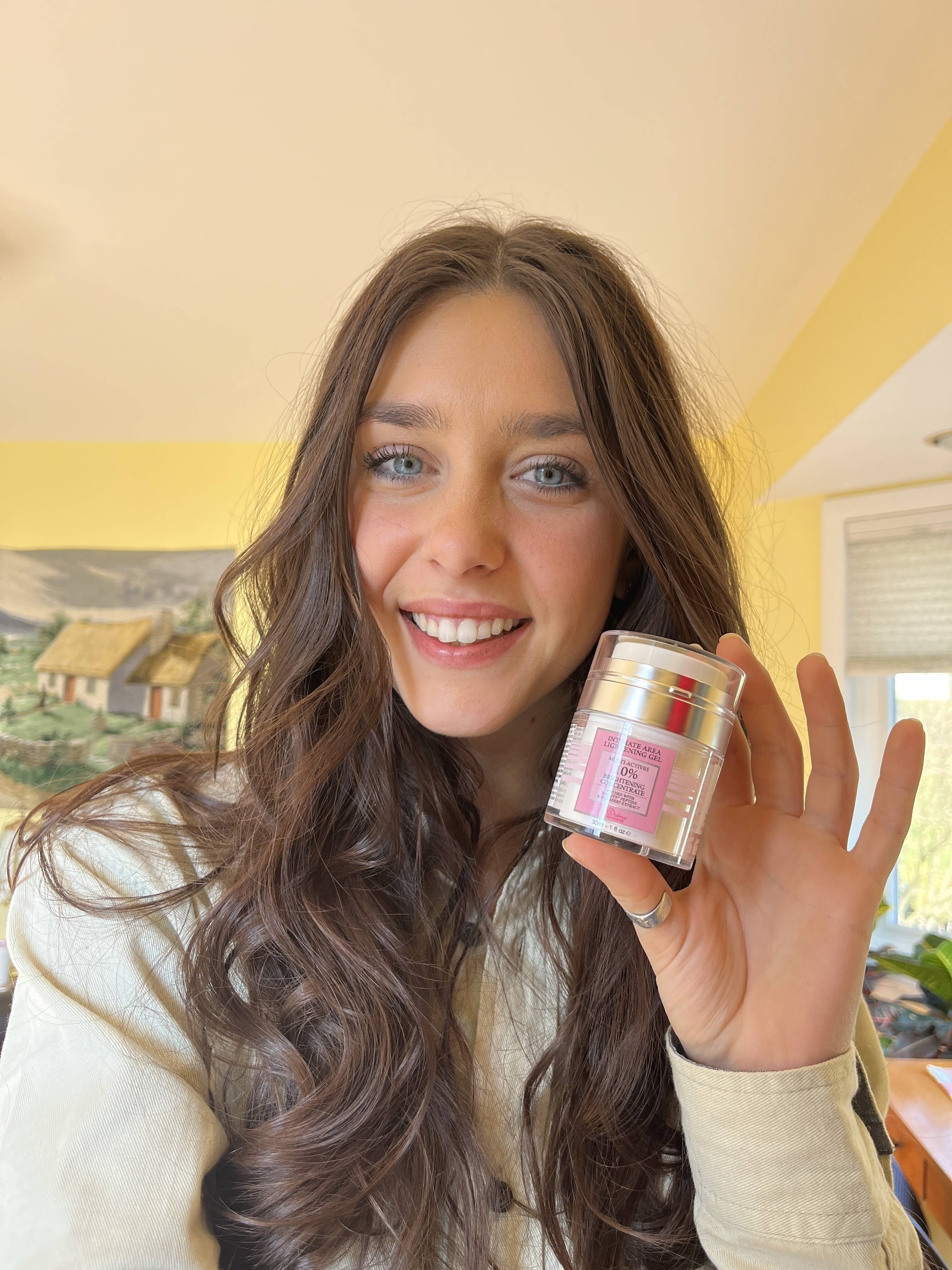 Divine Derriere – Großhandel Intimreiniger/-wischtuch – Divine Derriere Intimpflege zur Hautaufhellung für Körper- und Bikinizone10