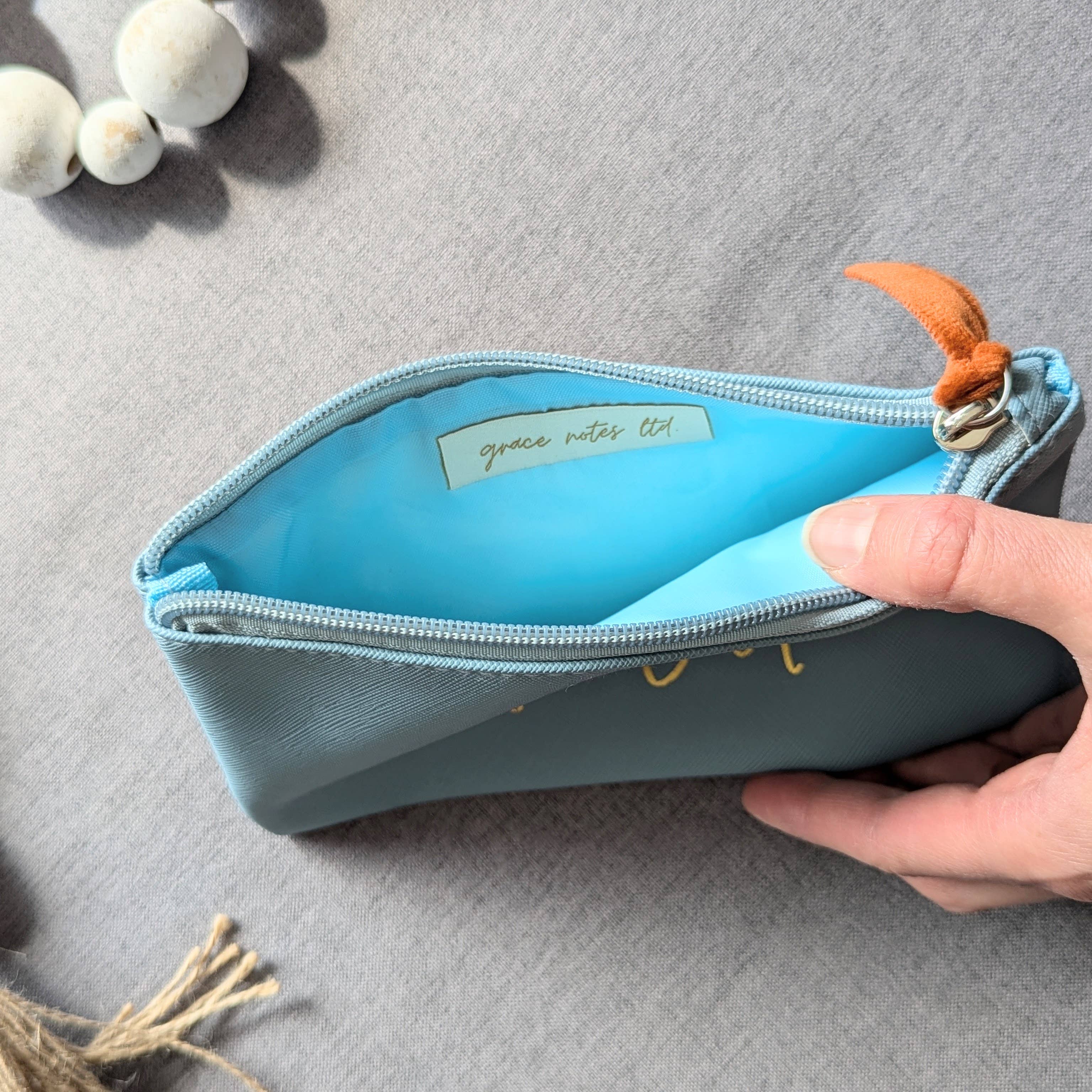 Grace Notes Ltd. - Christian Art and Gifts - Wholesale Pouch - Women's - Wait on the Lord Zip Pouch1