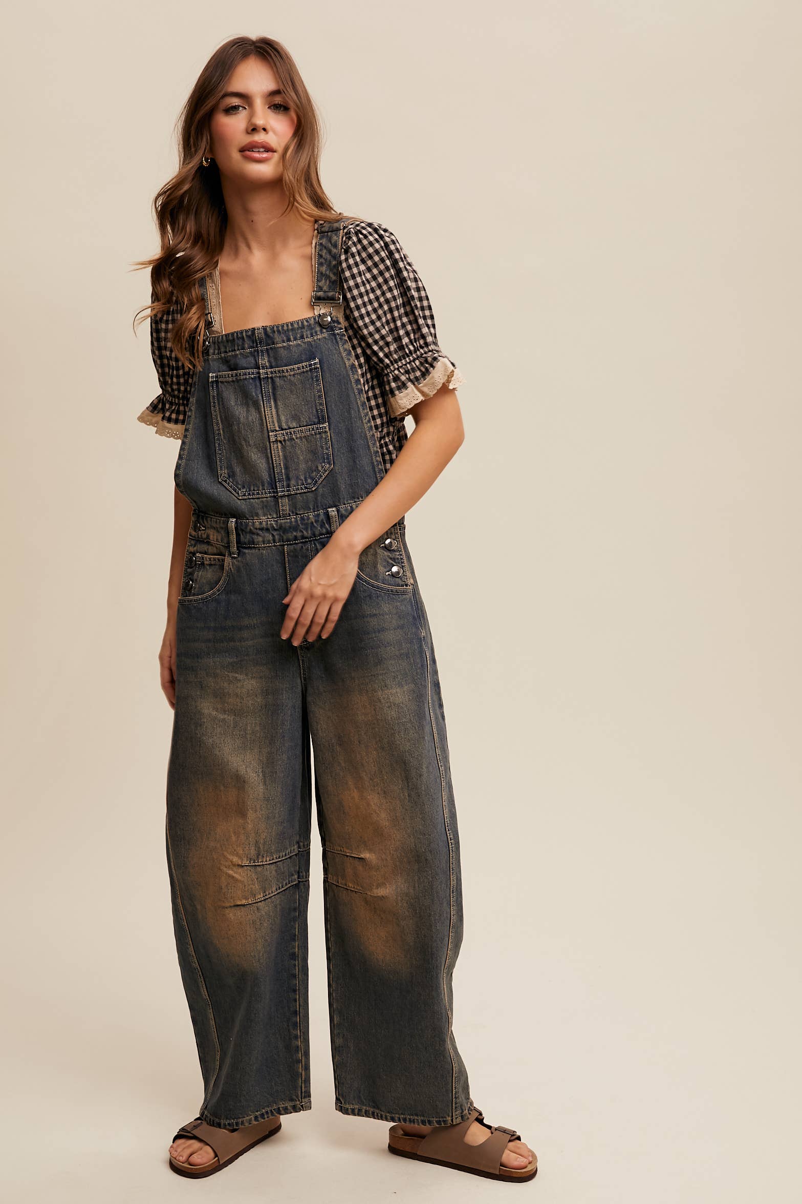 Listicle – Großhandel Overall – Damen – Barrel Jean Latzhose aus Denim mit weitem Bein17