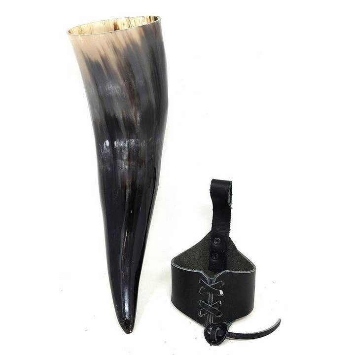 GREENROOTS USA LLC - Wholesale Drinking Glass/Cup - Authentic Medieval Viking Drinking Horn 24oz - Handcrafted W1
