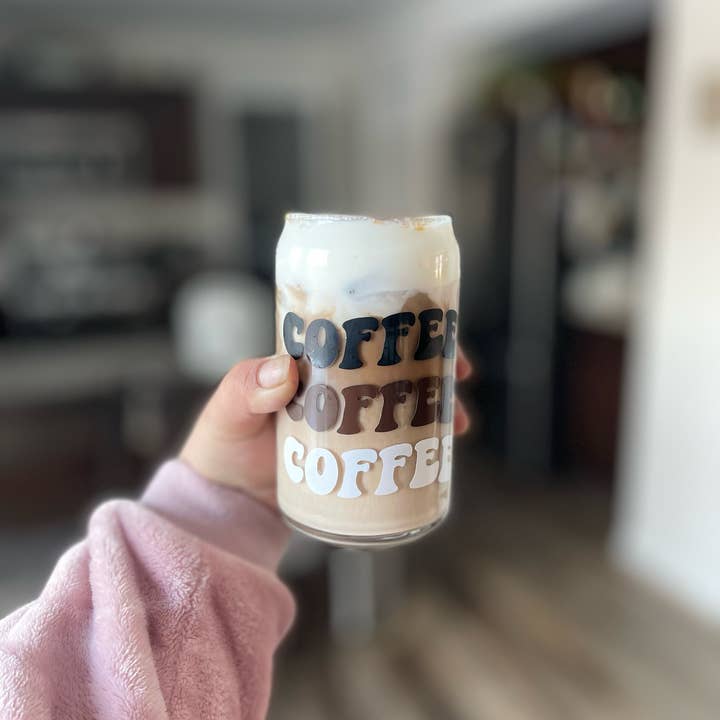 Tasse en verre à café rétro pour la vente par Digiartsbypatrice