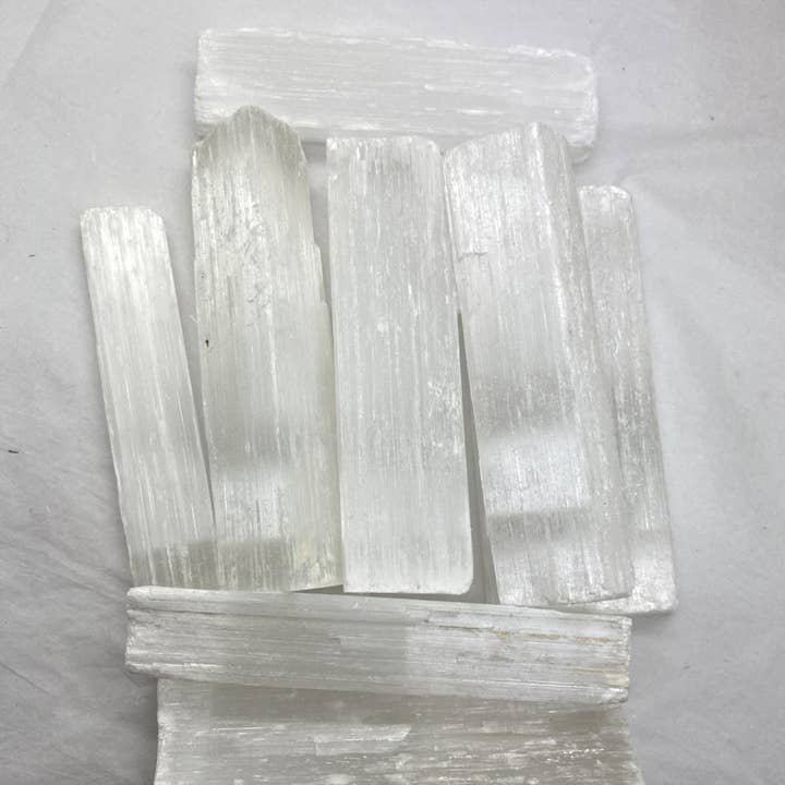 VIE - Wholesale Spiritual Stone/Crystal - Selenite Chunks & Sticks, 1kg Pack6
