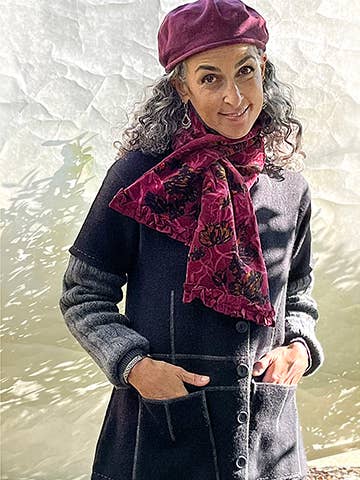 Amelia Gray Trapezhalsband aus Samt Amelia für den Großhandel auf Faire2