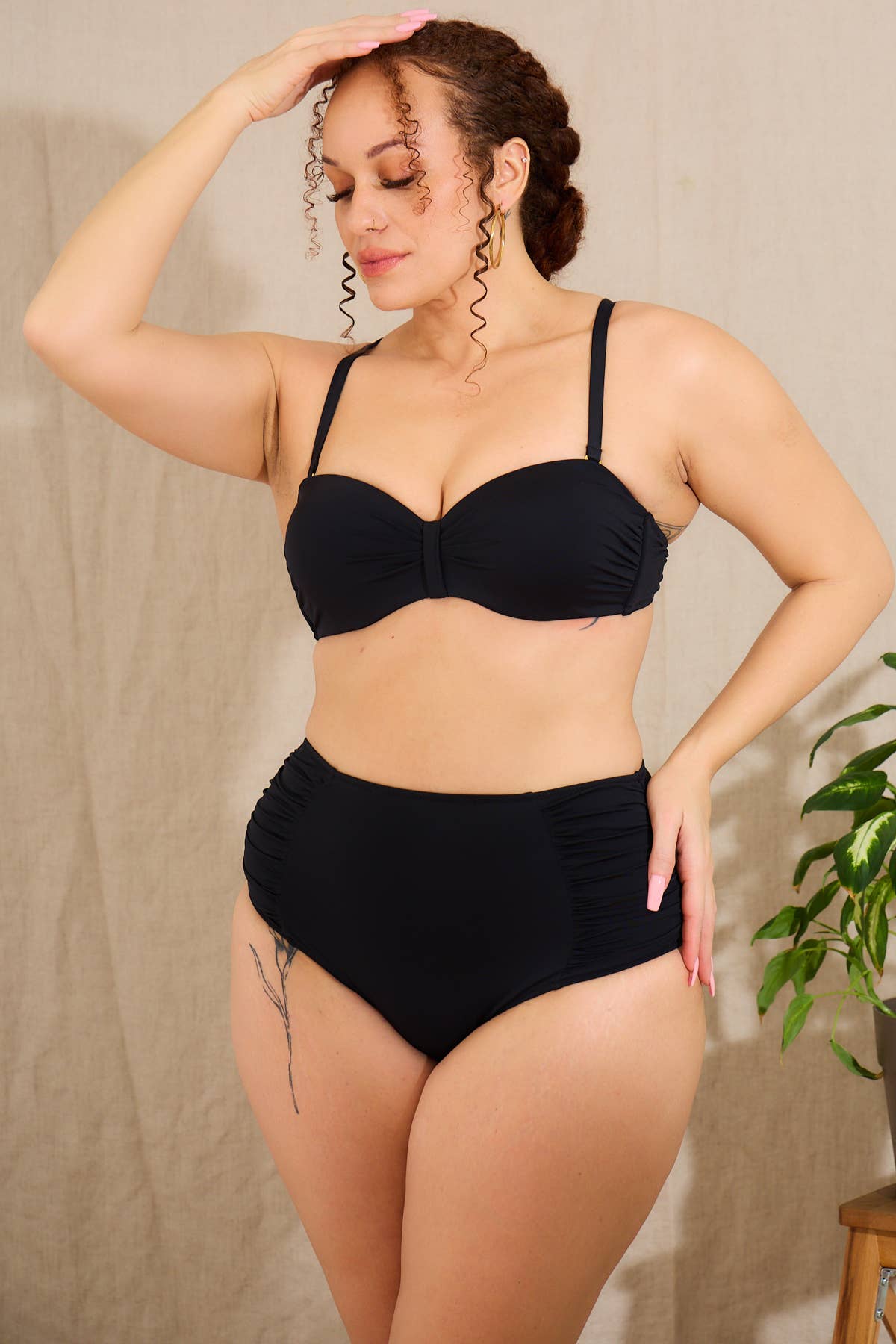 Black Classic style solid color plus size bikini for wholesale on Faire4
