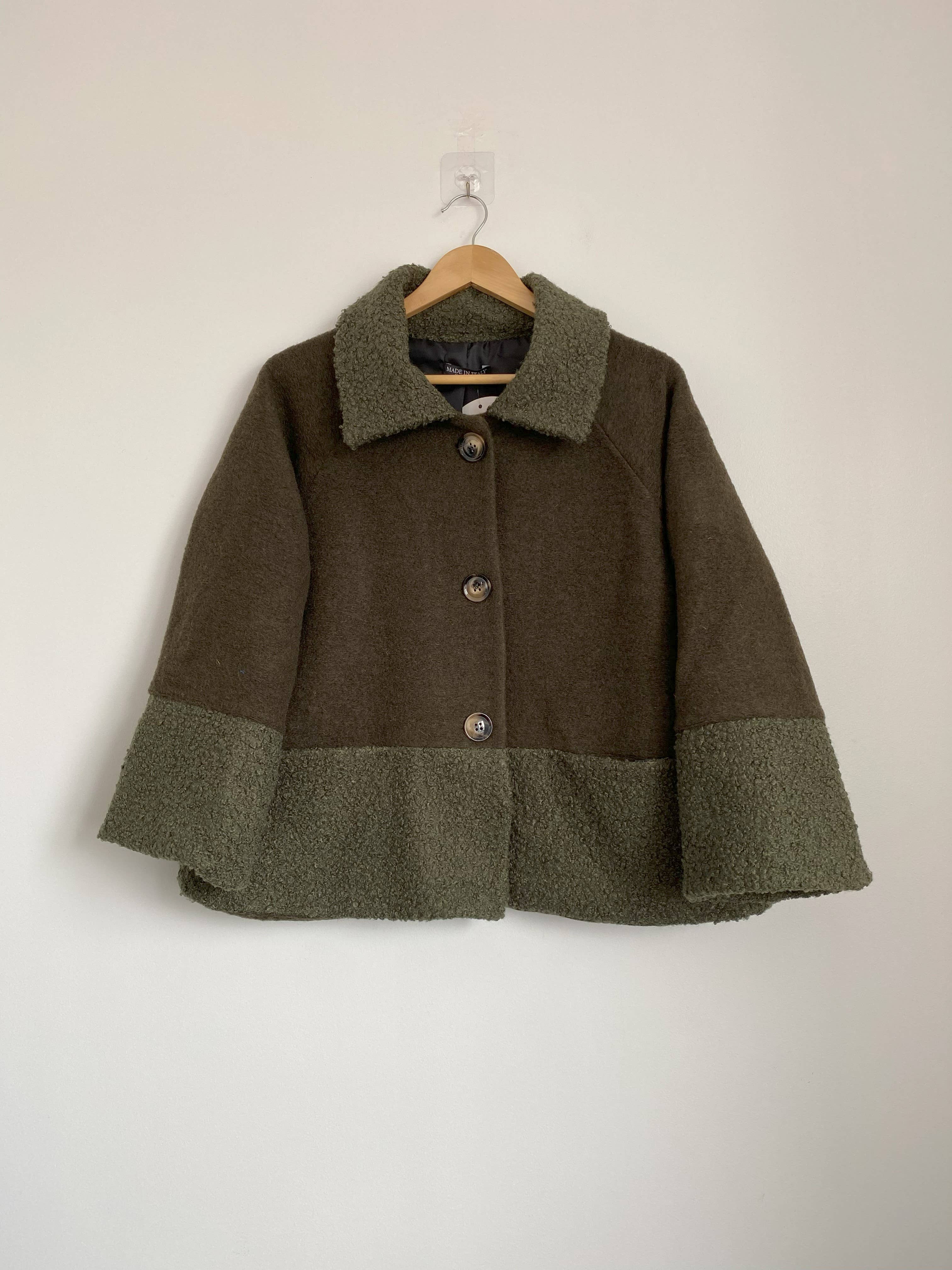 ORNELLA PARIS - Wholesale Jacket - Women's - Buttoned wool jacket BLL-V9901010